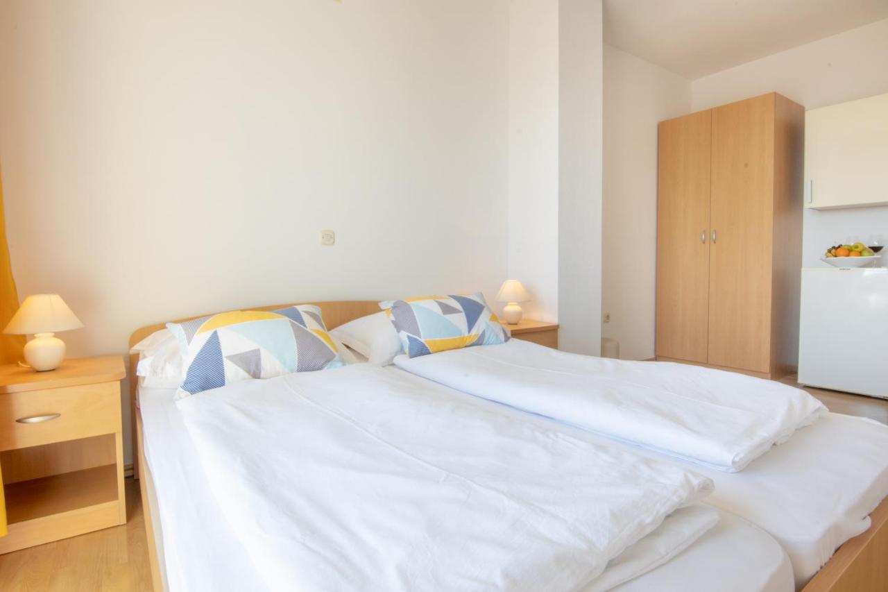 Steko Accomodations Makarska Exterior photo